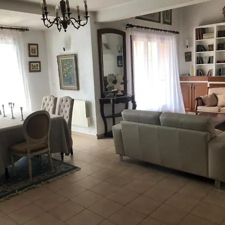 Penzion Belle Maison Antibes